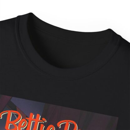 Elvira Goth Fan T-Shirt - Image 3