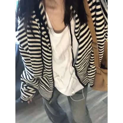 Deeptown Vintage Striped Sweaters Cardigan Women Casual Korean Style Zip Up Knitwear Harajuku Loose Black White Knitted Coats